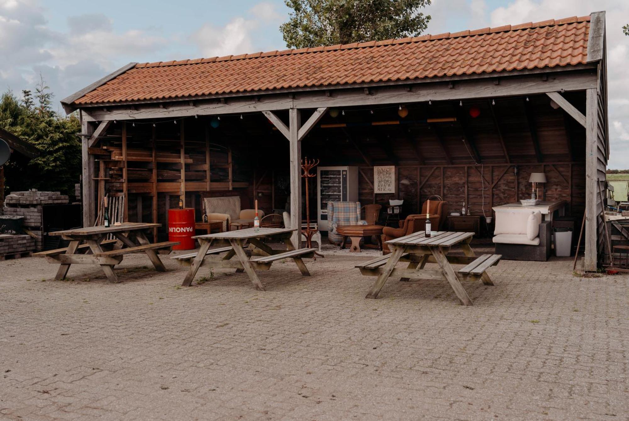 Finse Woning Op Camping De Tulpenweide Breezand Luaran gambar